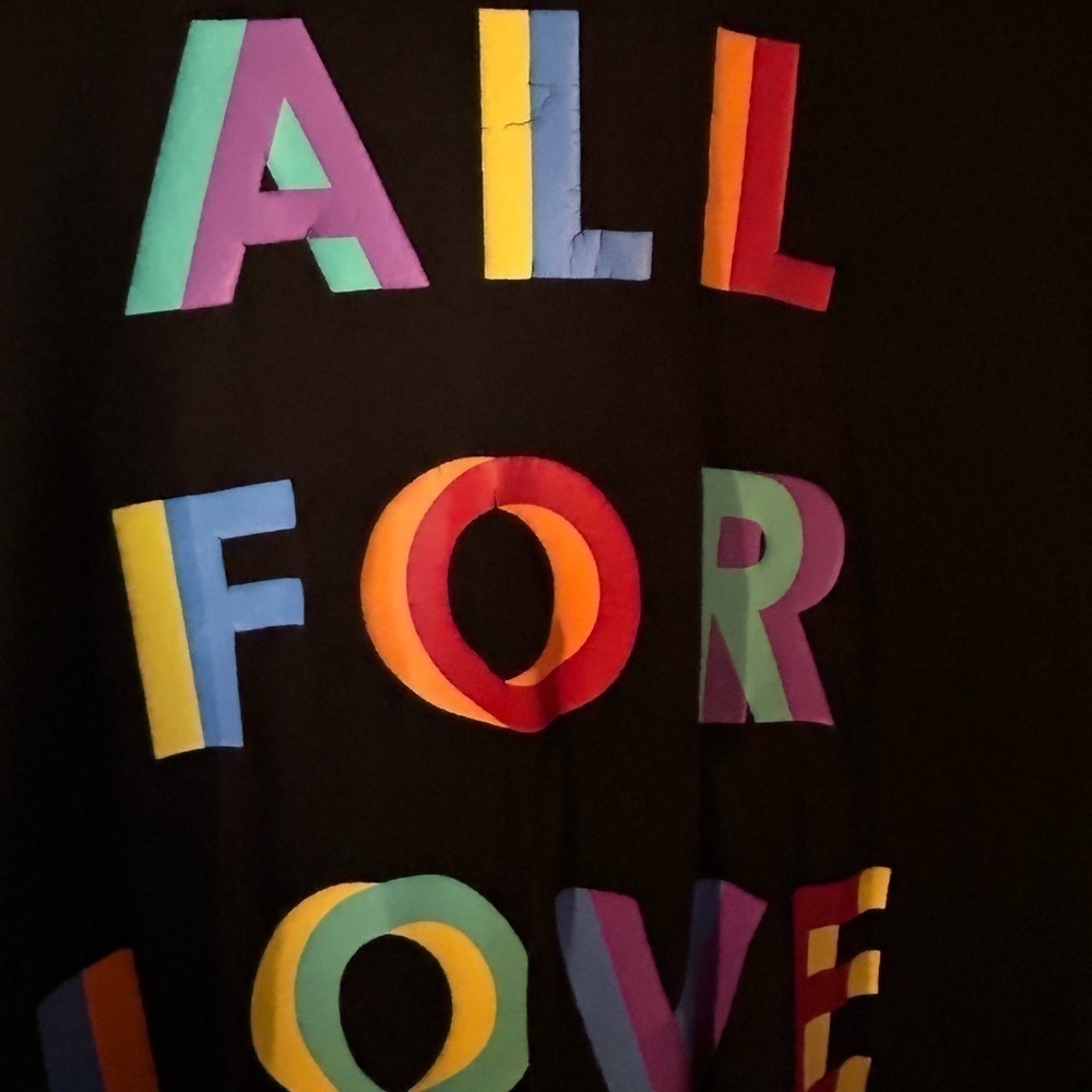 Old Navy 2019 Pride Tee - Picture 3 of 4